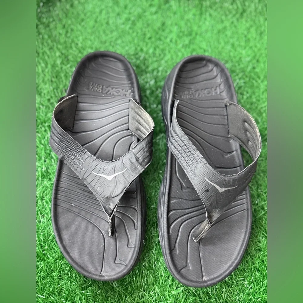 Hoka One One Black Sandals Size 11